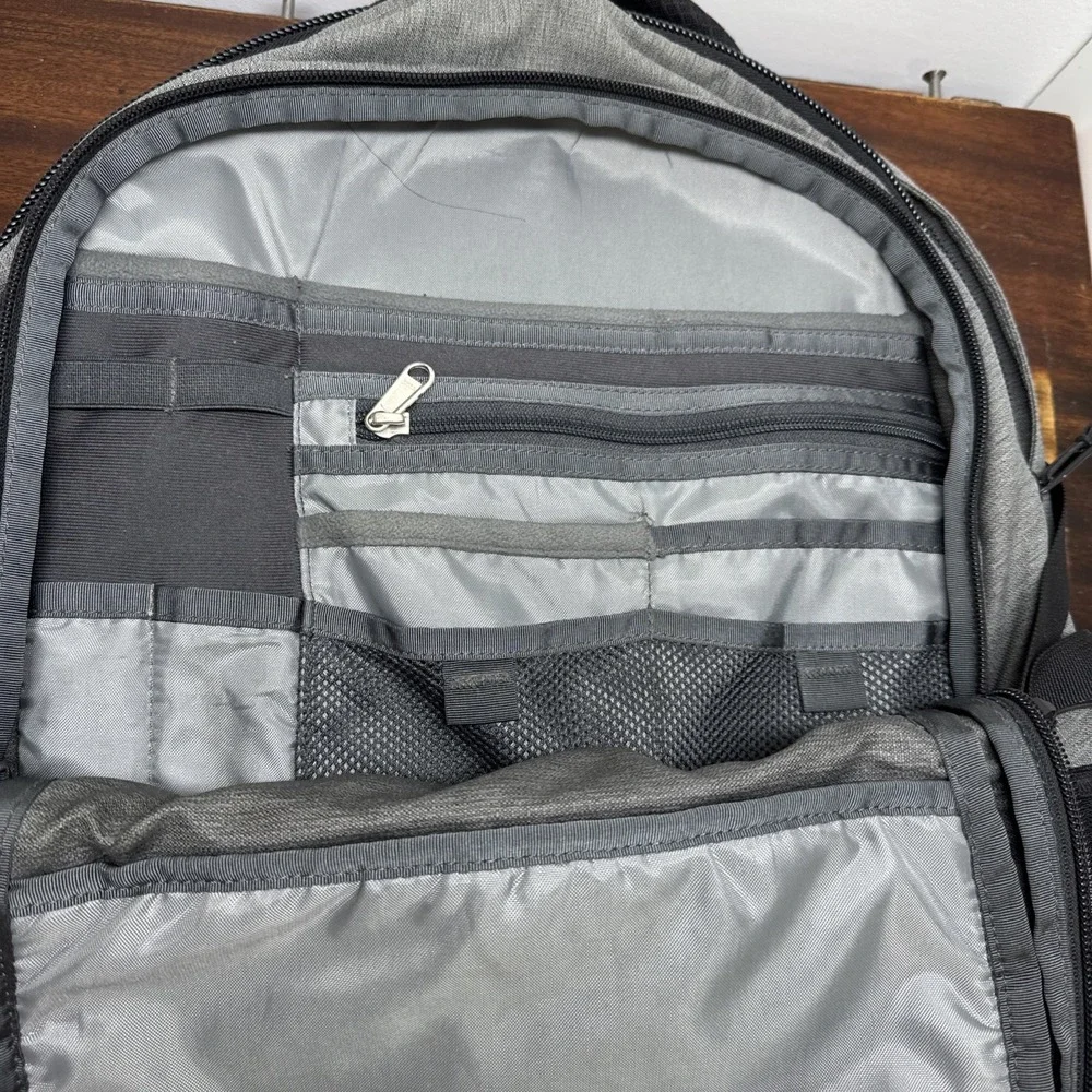 North Face Recon Flex Vent Padded Backpack Gray Black One Size Commuter Hike